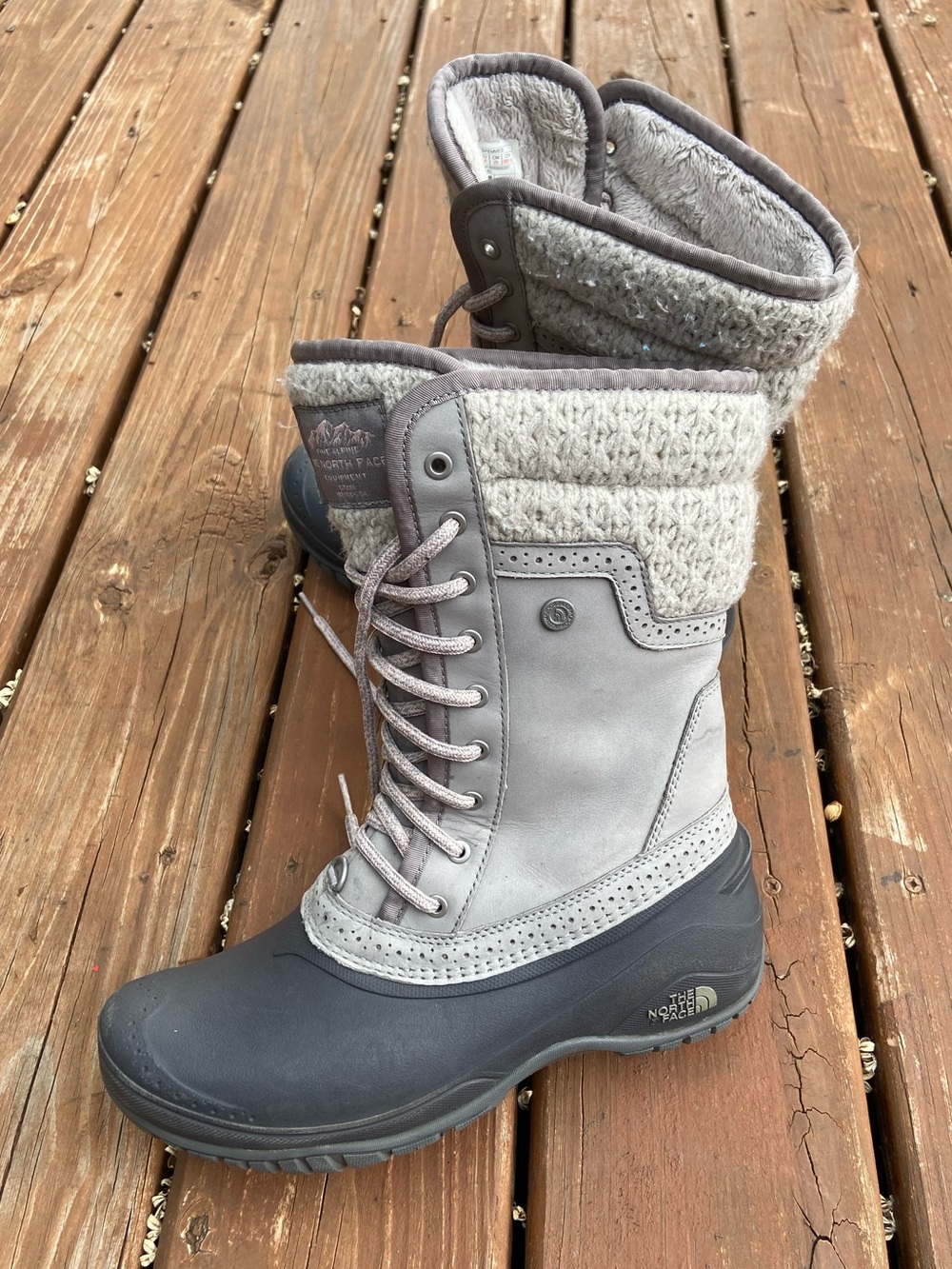 The North Face Women's Gray and Charcoal Insulated Lace-Up Winter Boots
